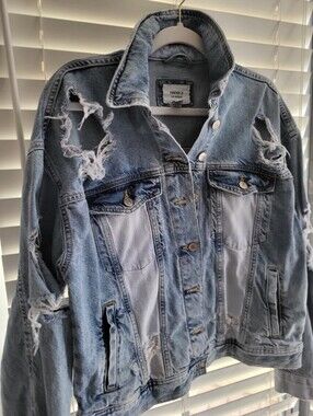 Forever 21 Light Blue Distressed Women’s Denim Jacket
